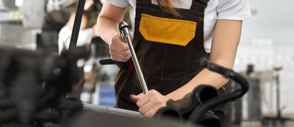 Atelier-mecanique-automobile-printemps-de-l-upcycling-strasbourg