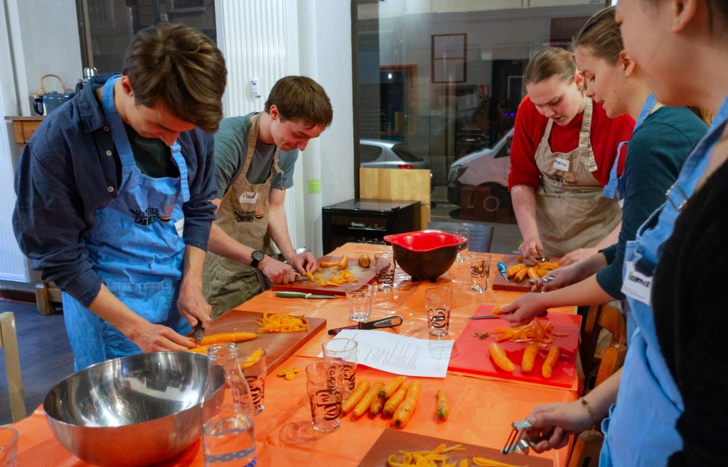 Atelier-lactofermentation-Les Retoques-printemps-de-l-upcycling-strasbourg